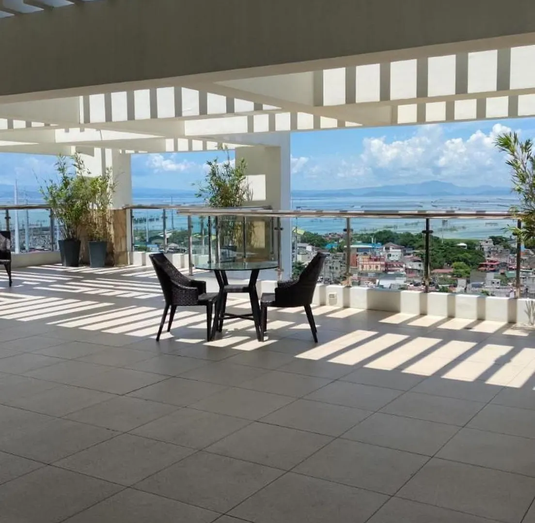 Arah Laidback Studio Staycation Manilla